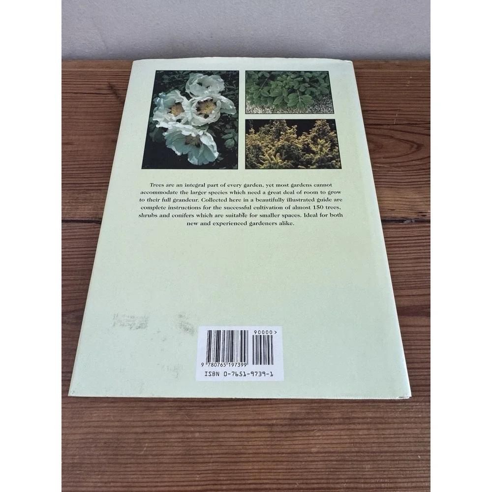 Planting Trees and Shrubs for Small Spaces by David Papworth & Noel Prokter 1997